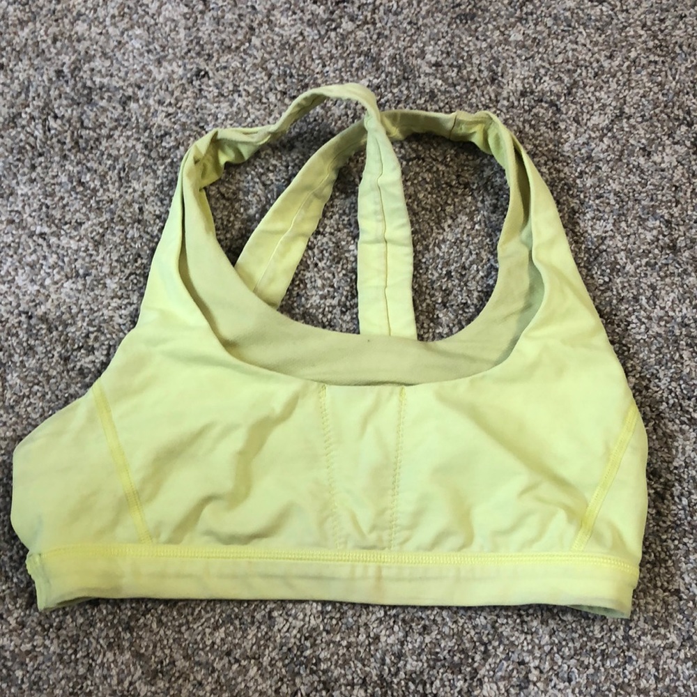 Lululemon sports bra